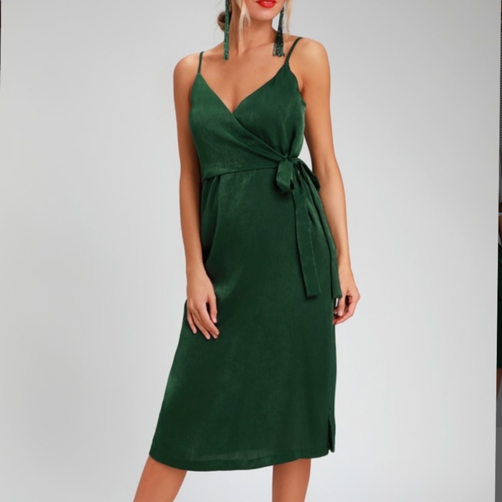 Lulu’s (sold out) Forest Green Satin Midi Dress